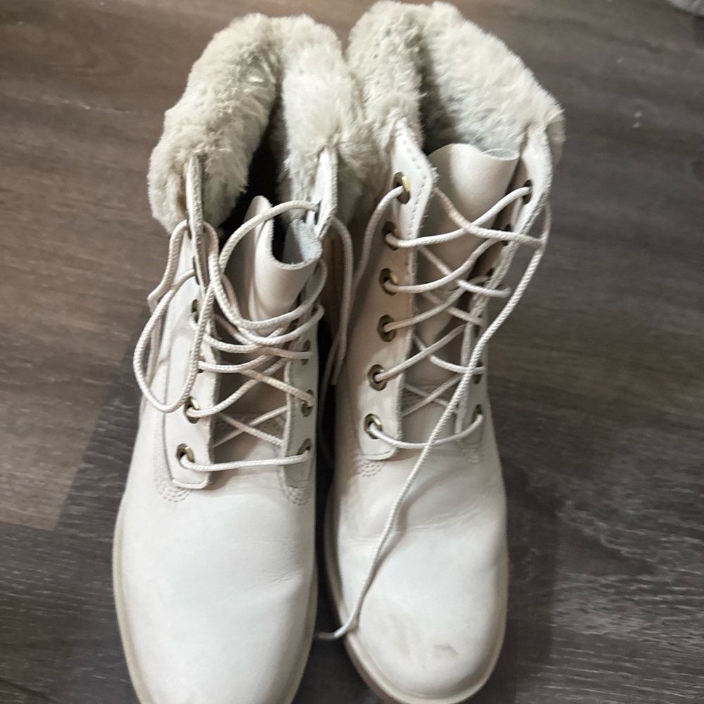 Timberland Women's Off-White Fur-Lined Boots